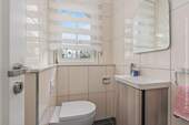 2,08 m² saniertes Gäste-WC im Erdgeschoss - 