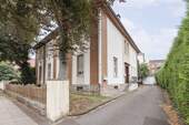 denkmalgeschütztes Zweifamilienhaus - 