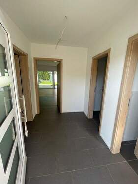 Flur EG - Eingangsbereich - 