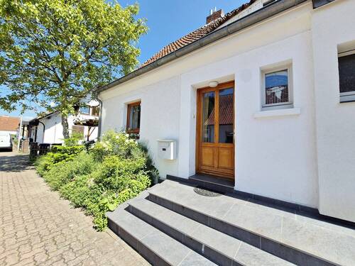 Hauseingang - 3 Zimmer Doppelhaushälfte in Minden