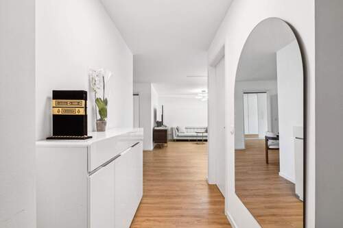 Eingangsbereich - 2 Zimmer Etagenwohnung zur Miete in Frankfurt am Main / Sindlingen