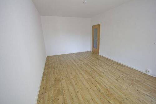 Wohn/Schlafbereich - 1 Zimmer Etagenwohnung in Halle (Saale)