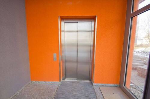 Zugang Aufzug - 