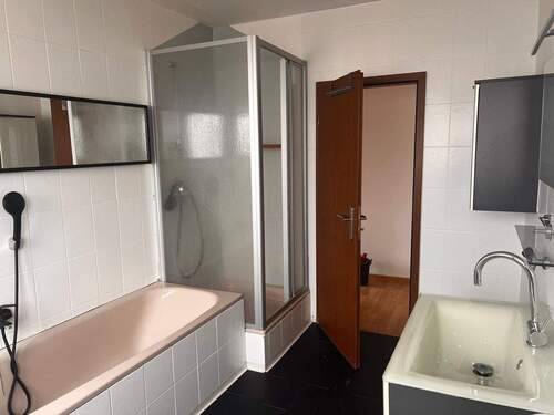 Bad2 - 2 Zimmer Etagenwohnung in Nürnberg