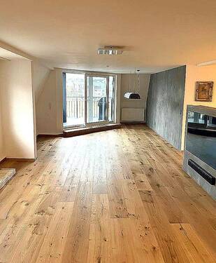 Wohnung innen - Wohn-Geschäftshaus voll vermietet im Zentrum von Hof