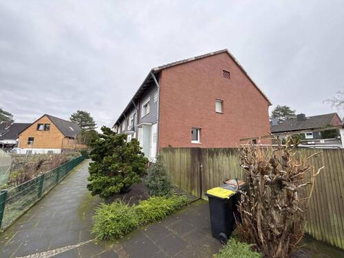 Seitenansicht - Reihenendhaus mit 84,00 m&sup2; in Hannover zum Kaufen