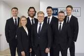 Teambild VON POLL IMMOBILIEN Gütersloh & Halle (Westf.) - 