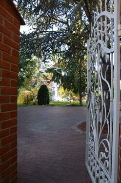 Treten Sie ein! - ***Luxuriöses Refugium mit Wellness-Oase, Pool & Teich – ca. 330 m² und stilvollem Wohnambiente***