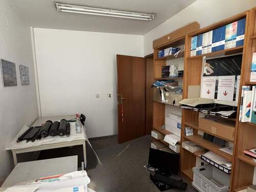 Büroraum Gewerbegebäude - 
