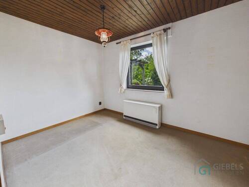 Zimmer 1 KG - 