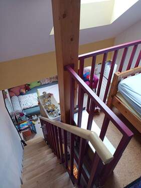 Galerie in den Dachzimmern - Karlsfeld, Nähe Edeka, vier Schlafzimmer, 2 Bäder, sehr modern, A+