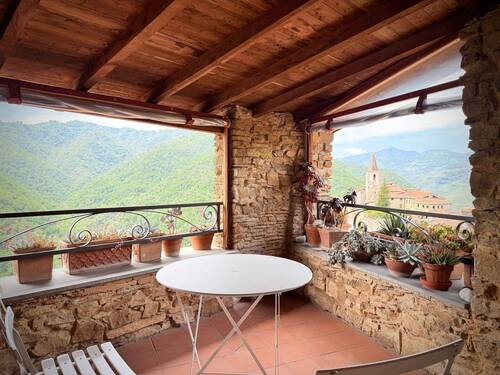 AP_1017_TERRA ITALIA IMMOBILIEN_LIGURIEN_APRICALE_ - 4 Zimmer Etagenwohnung zum Kaufen in Apricale