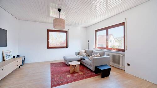 Gepflegte Wohneinheiten - 7 Zimmer Mehrfamilienhaus, Wohnhaus in Stuttgart