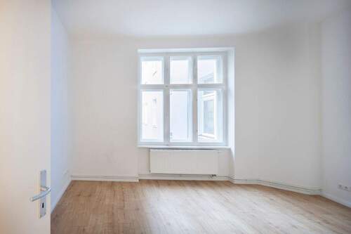 Wohnzimmer- - Bezugsfreie 2-Zimmer-Altbauwohnung - Mit Kiezflair zwischen Cafés, Boutiquen & Parks!