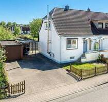 Doppelhaushälfte mit herrlichem Grundstück... Eigentum statt teure Mietwohnung! - Elmshorn