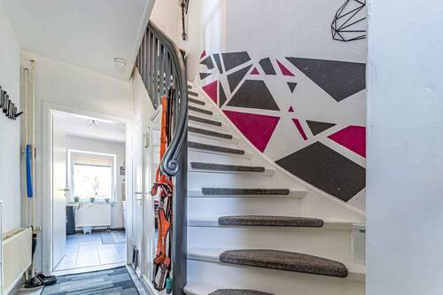 Eingangsbereich; Treppe - 