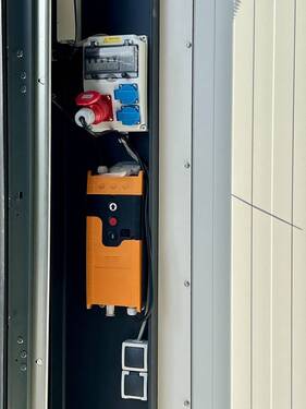 elektrische Torbedienung - Halle zur Miete in Oldenburg i.H.