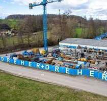 attraktives Gewerbeobjekt mit flexibler Nutzung und ausreichend Platz für den Fuhrpark - Wittlingen