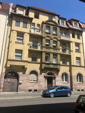 Außenansicht - Charmante Altbauwohnung mit 3,5 Zimmern in Nürnberg-Steinbühl