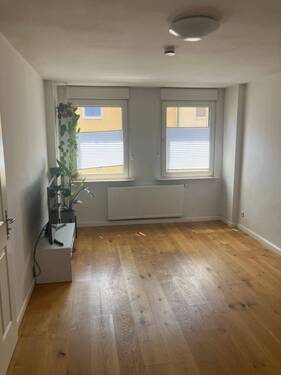 Zimmer - 3 Zimmer Etagenwohnung zum Kaufen in Nürnberg