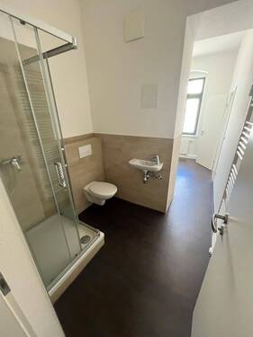 Bad1 - Große lichtdurchflutete Zimmer - Balkon - 2 Bäder u.v.m.