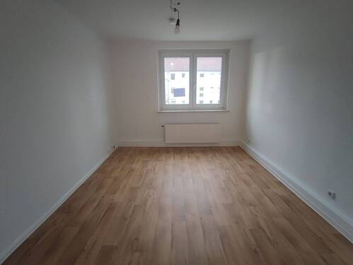 Referenzfoto Schlafzimmer - Großzügige 4-RW mit Balkon - ideal für Familien, komplett saniert