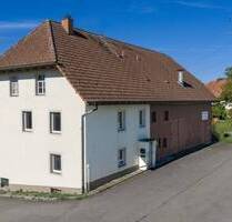 Viel Platz für Ideen: Bauernhaus mit Scheune & Schuppen an der Panoramastraße - Stühlingen / Mauchen