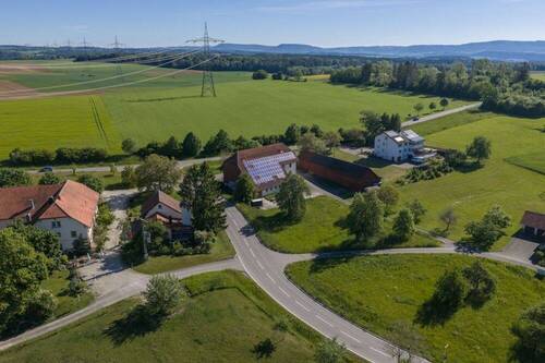 Luftaufnahme Siedlung - Bauernhaus, Landhaus mit 140,00 m&sup2; in Stühlingen / Mauchen zum Kaufen