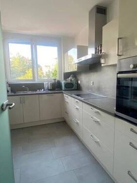 Küche - 4 Zimmer Etagenwohnung in Würzburg
