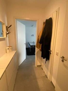 Flur mit Garderobe - 