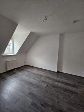 Schlafzimmer - Etagenwohnung mit 59,20 m&sup2; in Döbeln zur Miete