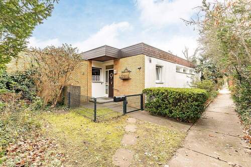 Hauseingang - Familienfreundlicher Bungalow in Berlin Nikolassee