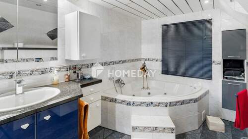 1. OG Badezimmer 2 - 