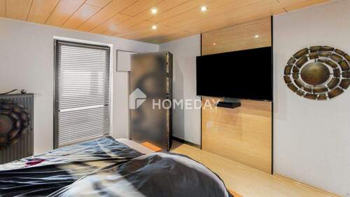 1. OG Schlafzimmer 1 - 