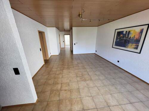 Wohnzimmer - 3 Zimmer Etagenwohnung zum Kaufen in Speyer