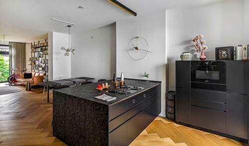 Küche - Stilvolle, hochwertig möblierte Wohnung im Herzen von Düsseldorf-Friedrichstadt