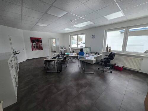 Büro 1 - 