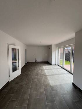 Wohn-/Essbereich - Etagenwohnung mit 89,00 m&sup2; in Norden zum Kaufen