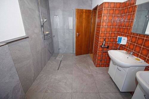 frisch renoviert - 