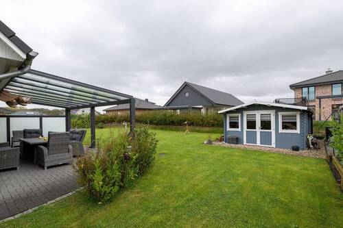 Grundstück hinter dem Haus - 