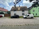 Vorderansicht.JPG - +++ Renovierungsbedürftiges Einfamilienhaus mit großen Grundstück in Großgörschen +++