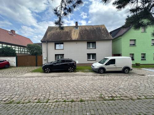 Vorderansicht.JPG - +++ Renovierungsbedürftiges Einfamilienhaus mit großen Grundstück in Großgörschen +++