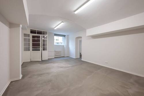 Ladenfläche 1 - Moderne 65 m² Souterrain-Gewerbefläche - ideal für Büro oder Praxis