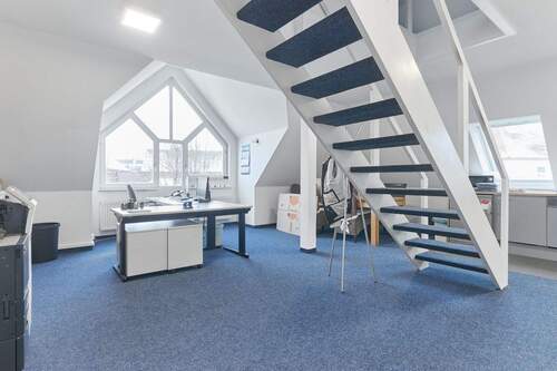 Großzügiger Empfangsbereich - Büro zur Miete in Achim