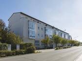 Außenansicht 2 - 3 Zimmer Etagenwohnung zum Kaufen in Neutraubling