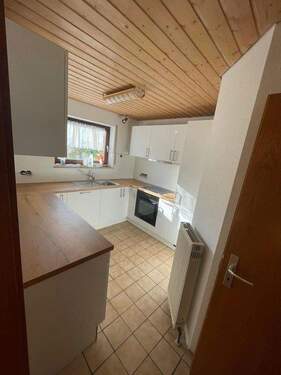Neue Küche - Einfamilienhaus mit 165,00 m² in Schwieberdingen zum Kaufen