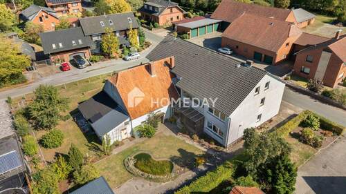 Außenansicht Drohne 7 - Wohnkomfort trifft Geschäftsmöglichkeiten - Leerstehendes Immobilienjuwel mit Potenzial