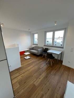 Blick in den Wohnbereich - 1 Zimmer Etagenwohnung zur Miete in Nürnberg