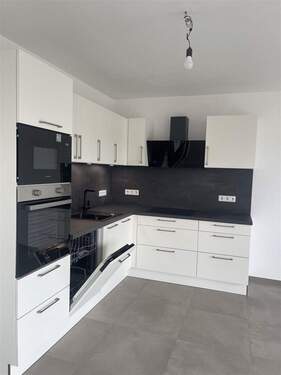 Moderne Küche - Etagenwohnung mit 71,00 m² in Dachau zur Miete