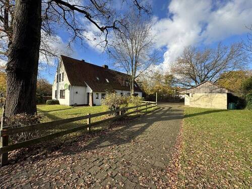Außen 3 - 7 Zimmer Mehrfamilienhaus, Wohnhaus in Ottersberg / Fischerhude